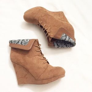 SHi by Journeys 10 Caramel Boho Print Booties